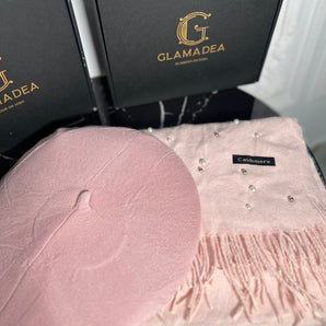 Set cadou bereta bumbac Rose Pink si esarfa cashmere cu perle