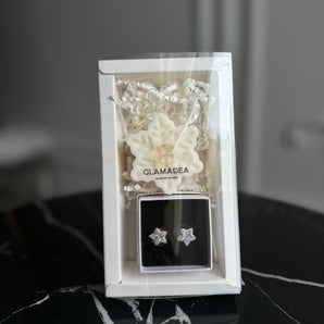 Set Cadou Sarbatori Glamadea – Cercei Stea placati Aur Alb & Lumanare Fulg din Soia Naturala