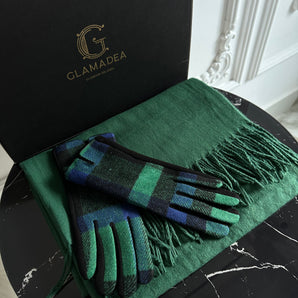 Set cadou esarfa verde cashmere–vascoza–bumbac si manusi in carouri din lana si fleece