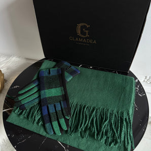 Set cadou esarfa verde cashmere–vascoza–bumbac si manusi in carouri din lana si fleece