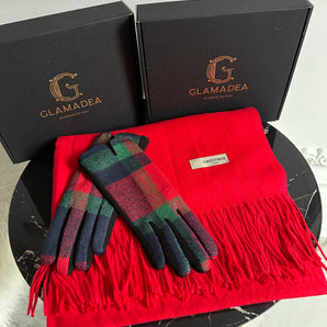 Set cadou Sanda manusi in carouri rosu-verde-negru din lana si fleece si esarfa rosie 100% cashmere premium