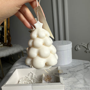 Set Cadou de Sărbători – Cercei Handmade cu Cristale Fațetate & Lumânare Parfumată din Soia în Formă de Brăduț