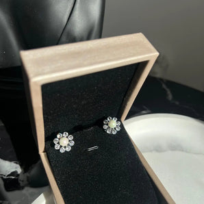 Cercei Ruth, zirconiu cubic, placat aur alb, perla GLAMADEA