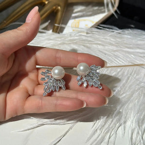 Cercei Silvary, floare, zirconiu cubic, placați aur alb, clips, perla GLAMADEA