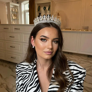 Diadema Carry, zirconii cubice, placată aur alb, elemente Swarovski, perle GLAMADEA