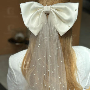 Funda Isolde, perle, tulle, satin, dezgătitul miresei GLAMADEA
