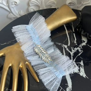 Jartiera mireasă, Silver Beth, handmade, tulle, cristale GLAMADEA
