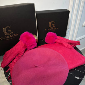 Set Cadou Iarna Siclam , Bereta, Esarfa Cashmere & Manusi cu Blanita, Roz Siclam GLAMADEA