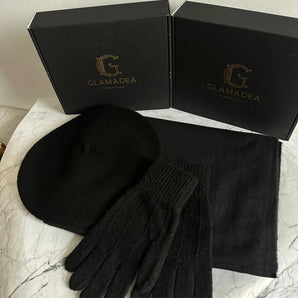 Set cadou negru Black cu esarfa mix cashmere, vascoza si lana, bereta lana 100% si manusi lana 100% GLAMADEA