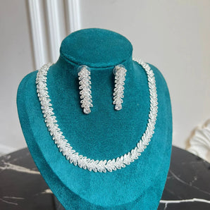 Set cercei si colier Adalyna, zirconiu cubic AAA, placat aur alb GLAMADEA