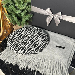 Set esarfa cașmir si bereta reglabilă  Zebra, cadou, personalizare GLAMADEA