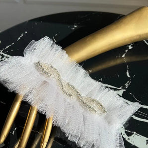Jartiera mireasă, Grațiela, tulle lucios, handmade, cristale - GLAMADEA