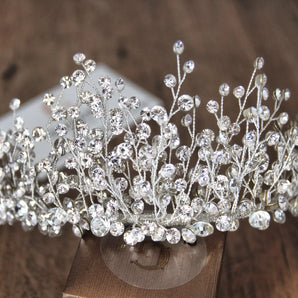 Diadema mireasă extravagantă handmade cristale